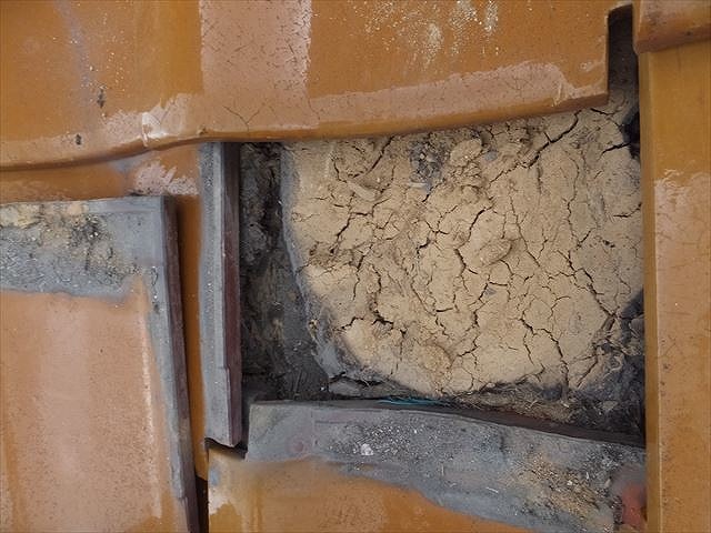 土葺きの瓦屋根